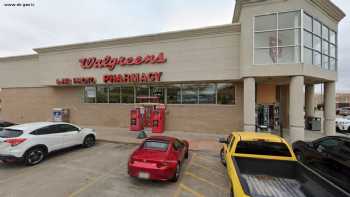 COVID-19 Drive-Thru Testing at Walgreens
