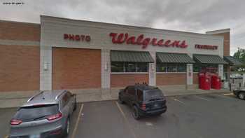 COVID-19 Drive-Thru Testing at Walgreens