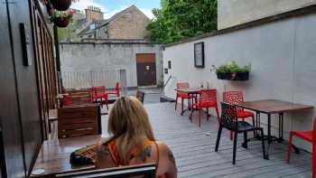 The Sir Richard Owen - JD Wetherspoon