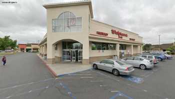 COVID-19 Drive-Thru Testing at Walgreens