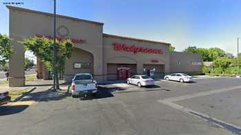 COVID-19 Drive-Thru Testing at Walgreens