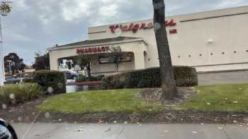 COVID-19 Drive-Thru Testing at Walgreens