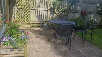 Comfy corner Cafe Settle