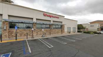 COVID-19 Drive-Thru Testing at Walgreens