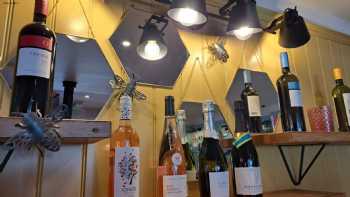 THE BUZZ - artisan barista coffee and licensed bar, meet-up spaces & hot desk studio