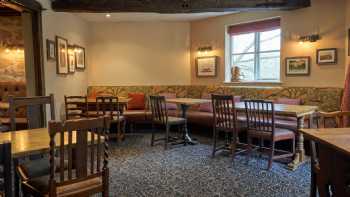 The Hadley Bowling Green Inn