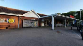 24/7 InPost Locker - TESCO SUPERSTORE Norwich Drayton