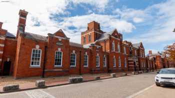 Building C4, Medway Campus, Chatham University