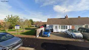 Toddler group - Playgroup - Messy Play - Make a mess with Little Seashells