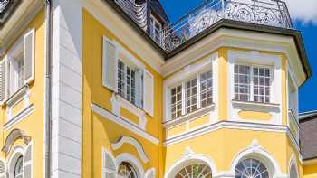 Fachschule für Heilerziehungspflege St.Benedikt der Arche Teach and Work Int.