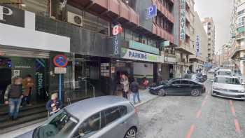 VALE ACADEMY. Language Learning