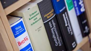 Rechtsanwalt Dr. Hans G. Holly