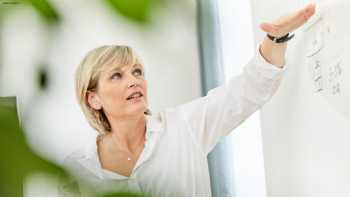 e-via e-commerce & change management