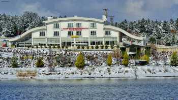 Bilecik Şeyh Edebali Üniversitesi Pelitözü Gölpark Misafirhanesi