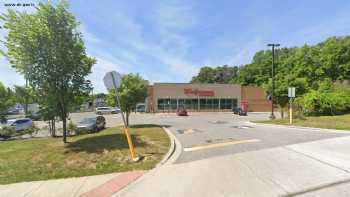 COVID-19 Drive-thru Testing at Walgreens
