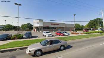 COVID-19 Drive-Thru Testing at Walgreens