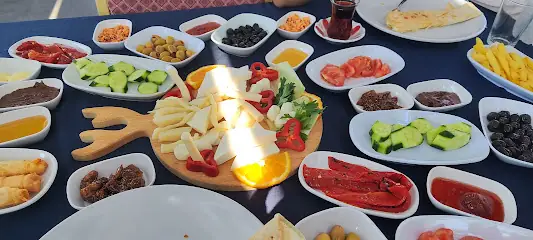 Şahin Tepesi Kahvaltı ve Restourant & Bungalov evleri
