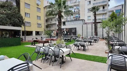 Laz Aydın