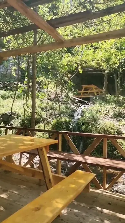 Küp şelalesi Çınaraltı Restoranı