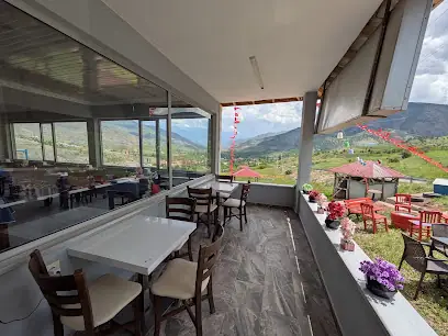 Zirve Et Köfte Yemek ve Çay Bahçesi