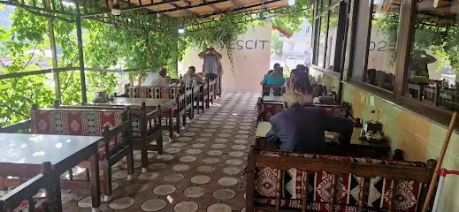 Hasan ustanın yeri Yemişli dinlenme tesisi