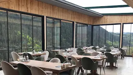 Kara orman cafe restorant