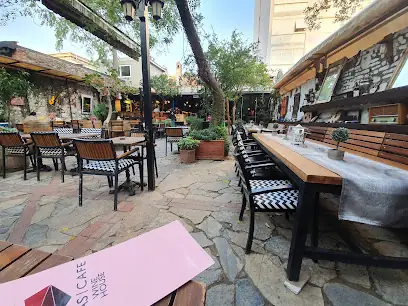 Teras Wine House Beer Garden