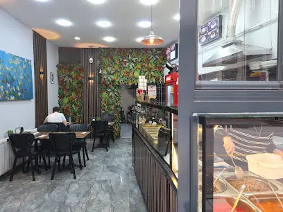 Tarihi Tophane pilavcısı