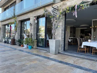 Defne Yaprağı Balık Restaurant Dalyanköy Çeşme