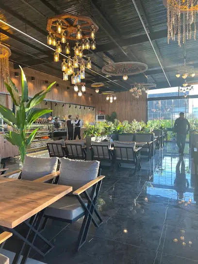 Aldora Garden Cafe Restaurant