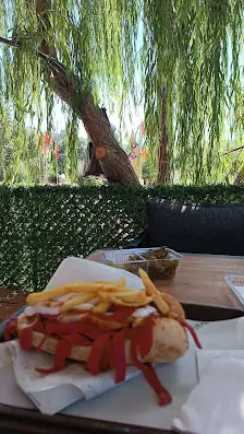 Gurme kokoreç ve şiş