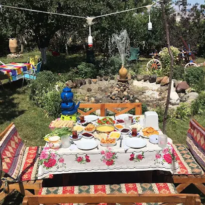 NAZLl EV KAHVALTI BAHCESİ CAFE RESTORANT