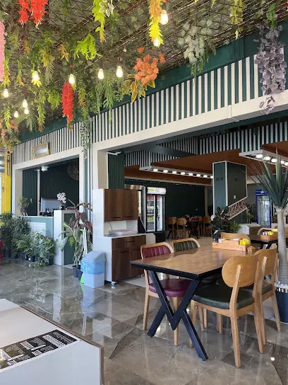 FETTAH USTA ÇORBA KEBAP & PİZMACUN