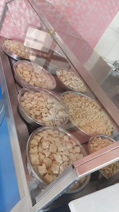 Bayraklı Yemek Evi