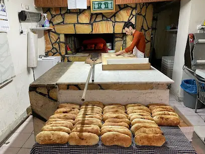 Ünal etliekmek pide salonu