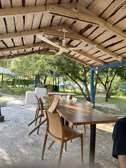 Kemah Alabalık Restaurant ve Aile Çay Bahçesi