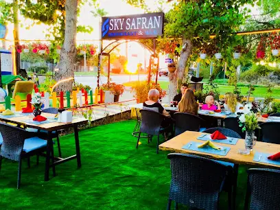 Sky Safran restaurant bar