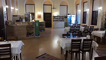 Akropol Restaurant