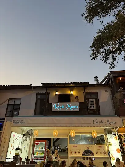 Kaşık Mantı Ev Yemekleri