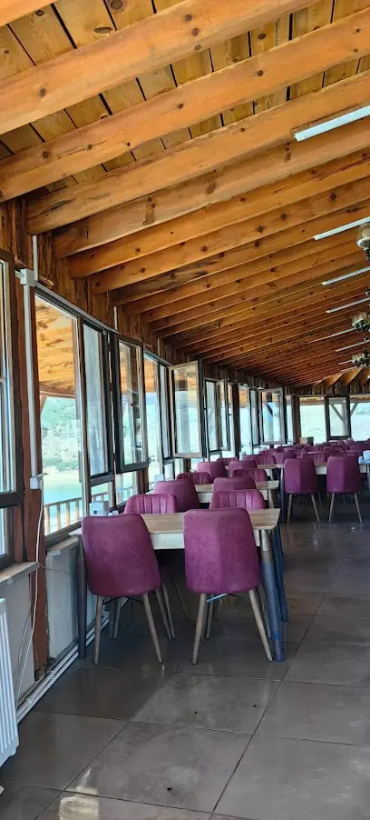 Kandil Baraj Restaurant