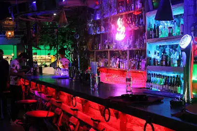 Captain Pirate Restaurant Bar