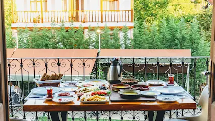 Hacı Rıfatlar Konağı | Konaklama -Kahvaltı-Yemek