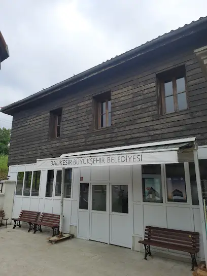 IZGARA KÖFTE YEMEK VE ÇORBA SALONU TOPALIN YERİ