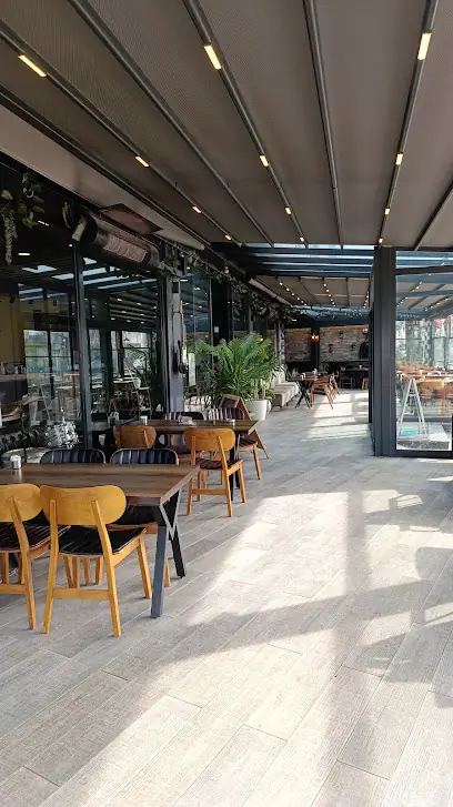 Retro Cafe & Restaurant Akyazı SAKARYA