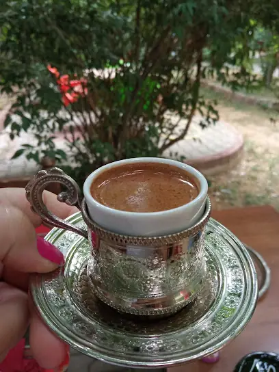Genç Aile Çay Bahçesi
