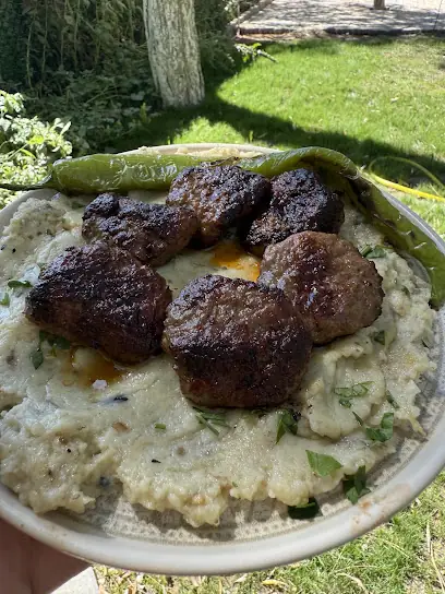 BEKTAŞIN YERİ EMRE CHEF