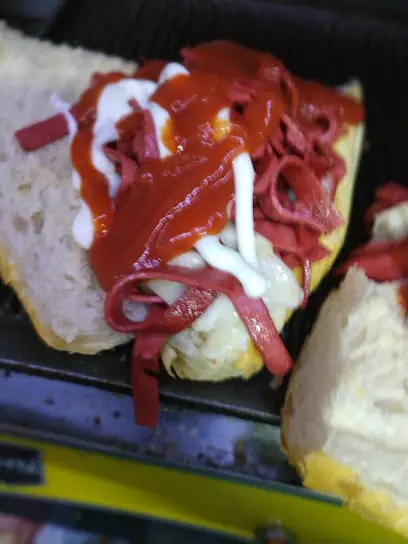 ÇINARALTI TANTUNİ SALONU